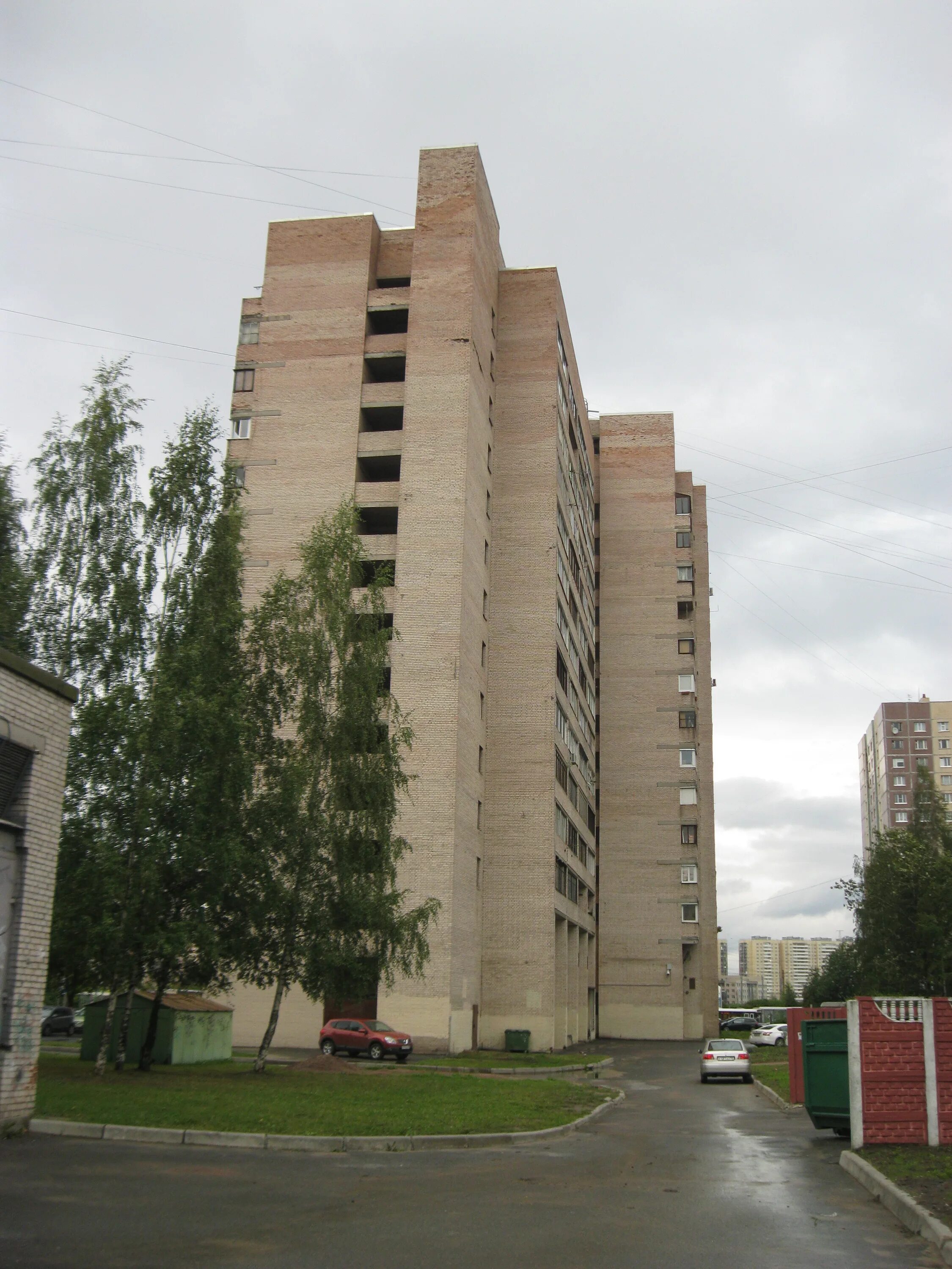 Медицинский центр ладья спб. Магазин колос воронеж ссср. Улица десантников 24 санкт-петербург. Десантников, 24. Десантников улица десантников санкт-петербург.