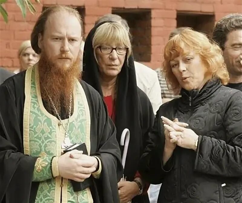 екатерина васильева актриса сын дмитрий рощин. екатерина васильева 2021. внуки екатерины васильевой. дмитрий рощин и екатерина васильева. екатерина васильева и корикова.