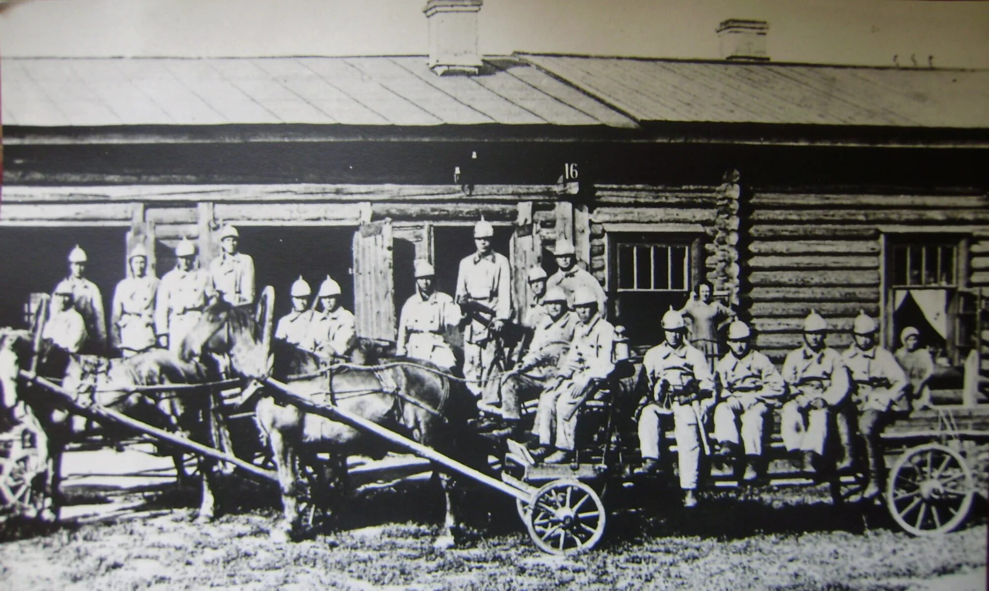 История пожарной охраны вологодской области. Пожарная охрана Москвы, 1900 год. Каланча Царицынской пожарной команды Волгоград. Пожарная команда Царская Россия 1907. Пожарная охрана дореволюционной России.