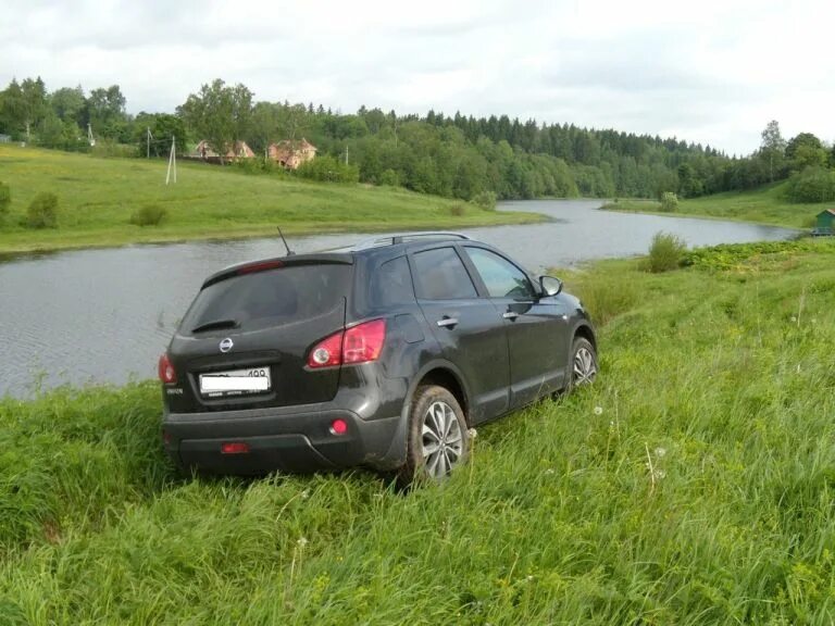 Ниссан кашкай полный привод. Кашкай деревня. ниссан кашкай 2008 года по трассе. ниссан кашкай 2 литра вариатор полный привод. плюсы минусы ниссан ниссан кашкай 2008г 2л 4вд.