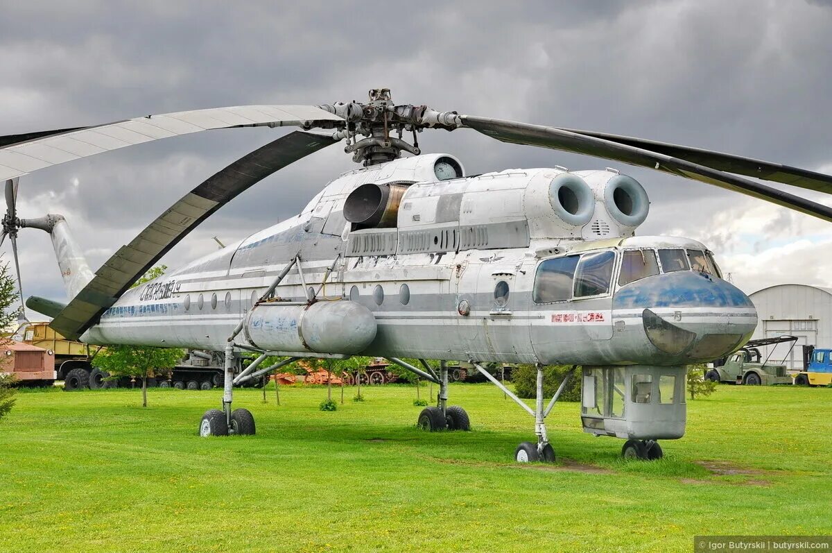 Ми 10 вертолет. Ми-10 вертолёт. вертолет кран ми-10. транспортный вертолет ми-10к. летающий кран ми-10.