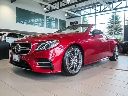 Mercedes красный