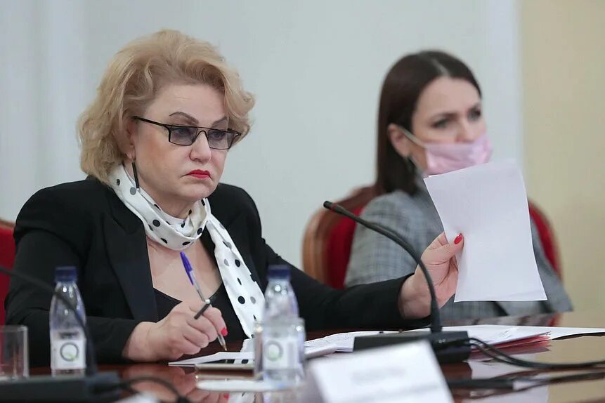 Вопрос семьи останина. Вопрос семьи останина. Вопрос семьи останина. Останина депутат госдумы. Вопрос семьи останина.