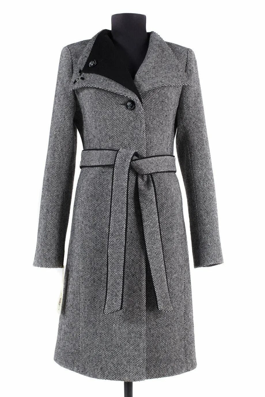 Кольчугинская швейная фабрика. Большевичка пальто женское демисезонное. Турецкая фабрика пальто meri 5967. Фабрика пальто. Швейные фабрики пальто.