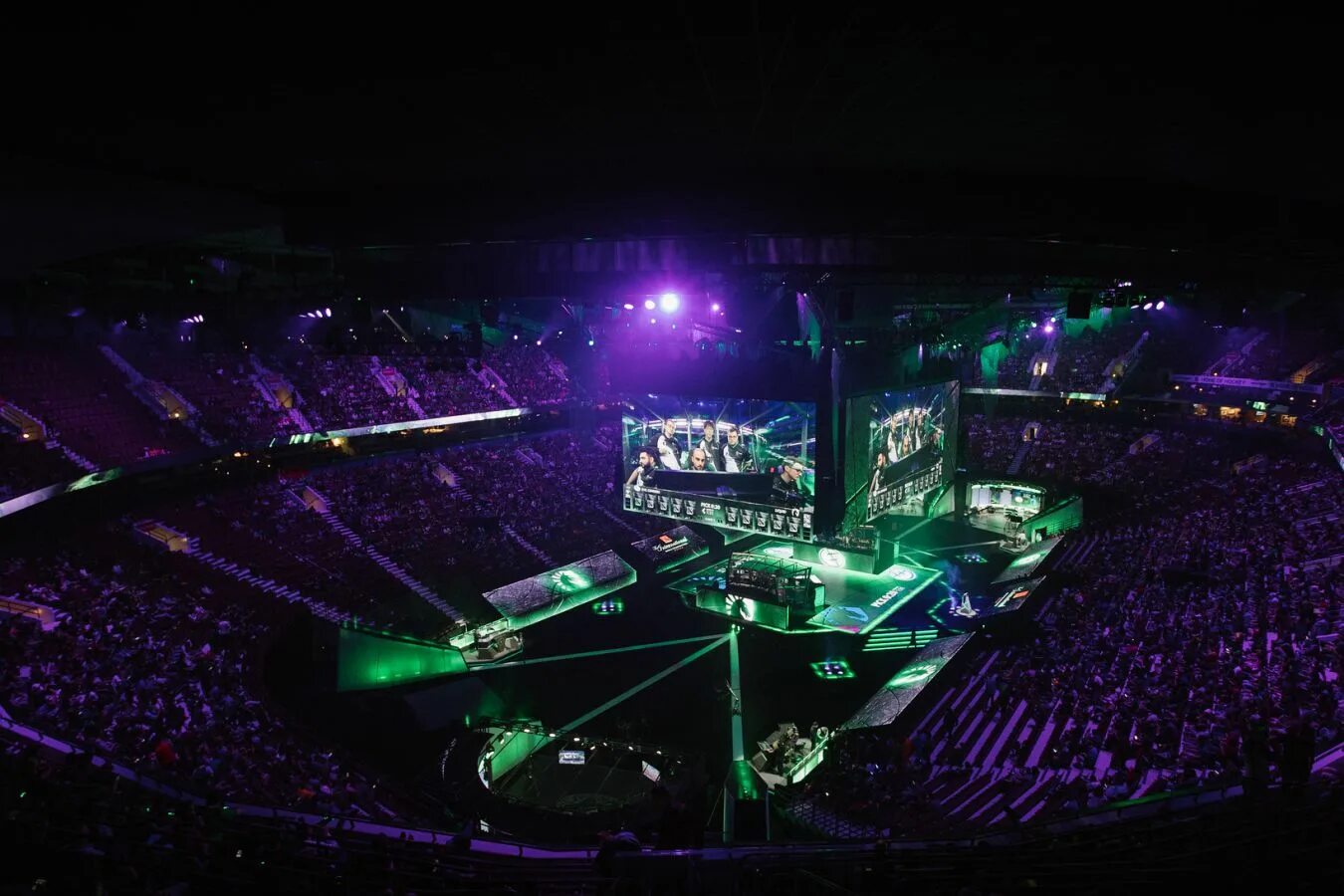 The international 2019 арена. Арена дота 2. Интернешнл 10 арена. Интернешнл 2021 дота 2 арена. Сцена интернешнл 2017.