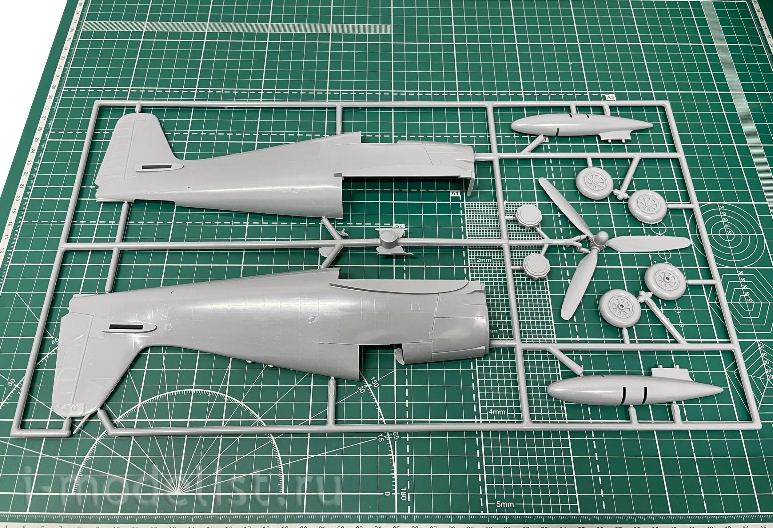 F6f-3/5 Hellcat 1/32. Jasmine model 1/48 f6f-5 Hellcat.