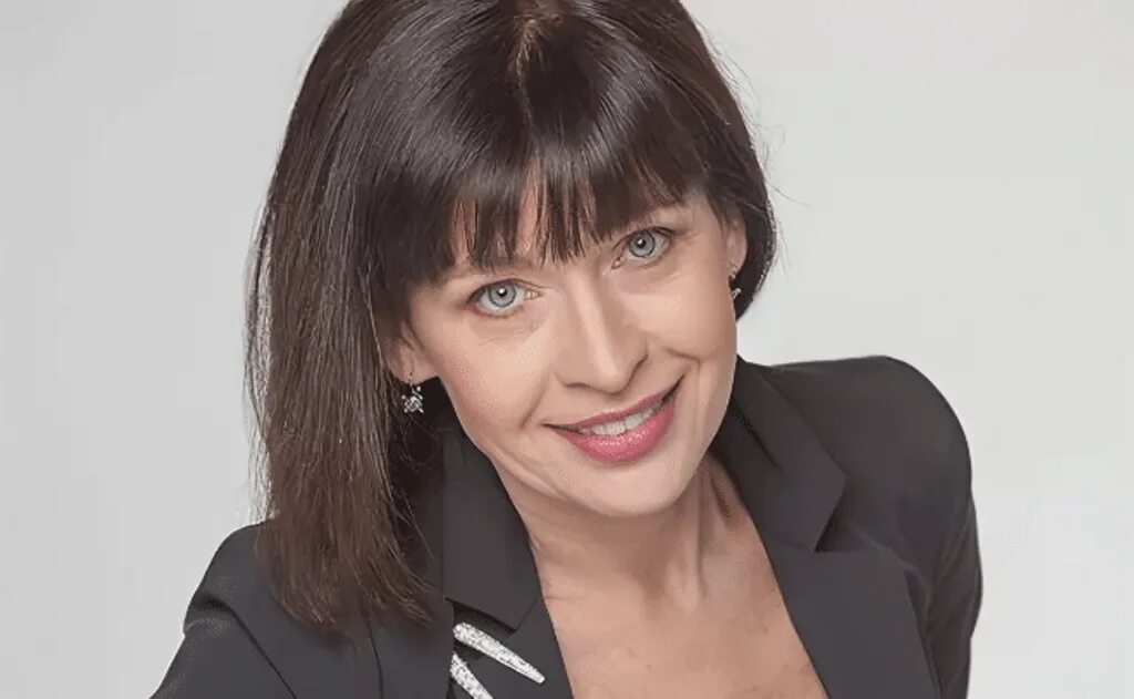 Мон фото. Алиса Мон. Мон, Алиса Владимировна. Алиса Мон сейчас. Алиса Мон 2020.