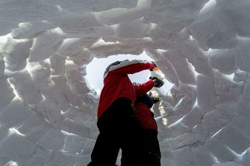Жилище эскимосов из снега. Эскимосы. Ледяной домик. Конкурс иглу. Иглу жилище эскимосов.