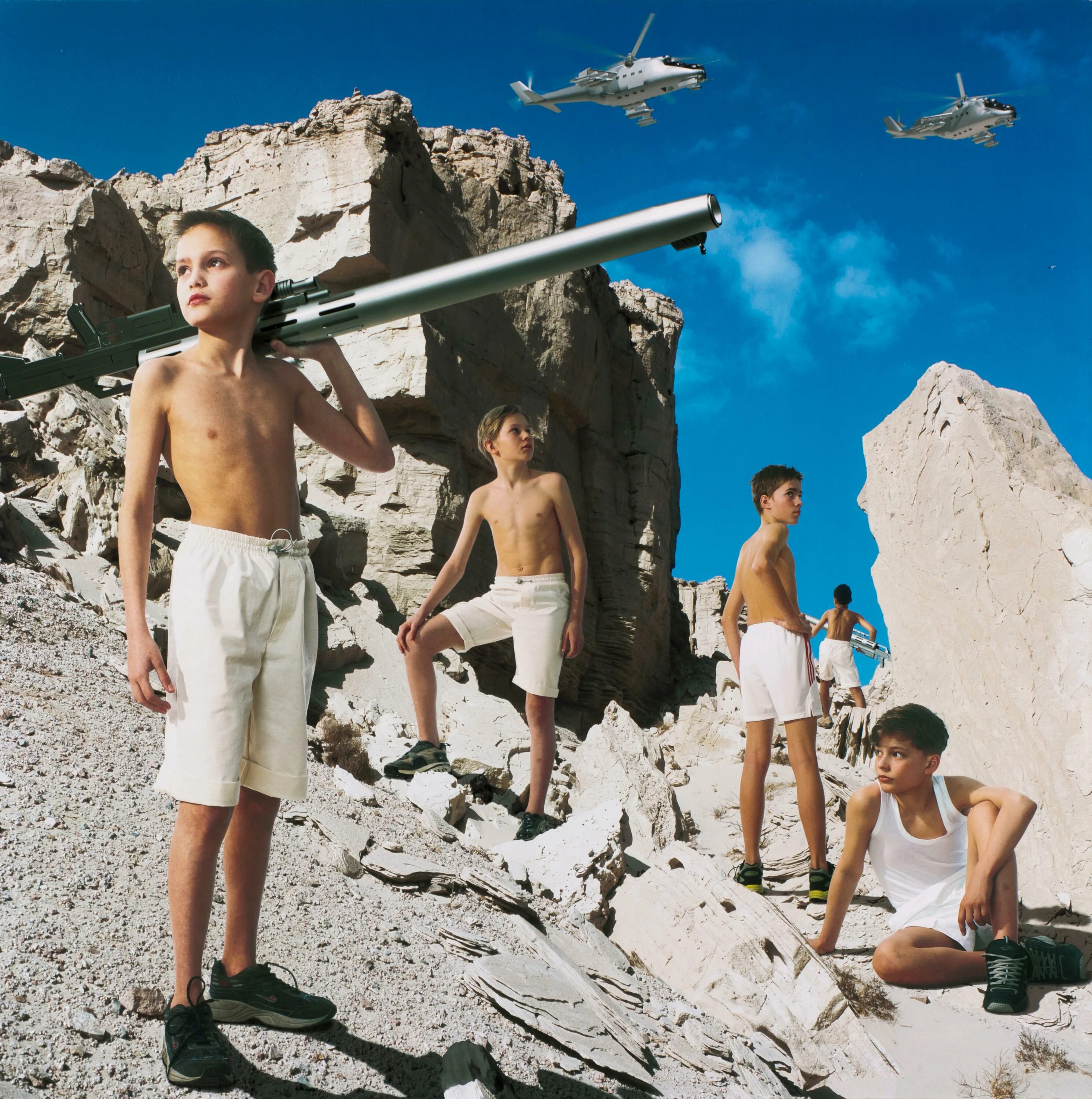 1991. Erreway логотип. Жизнь в 2003 году. Начало 2000-х годов в россии. Aes+f action half-life.