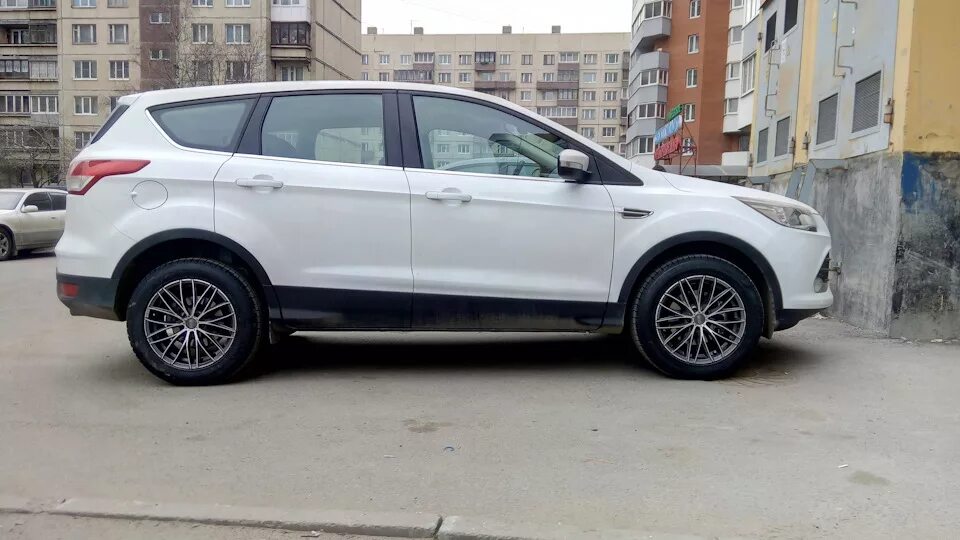 Разболтовка форд куга. Диски x Trike x130 r18. X-Trike x-130 r18. КИК акцент на Ford Kuga. Колеса x Trike Форд Куга 2.