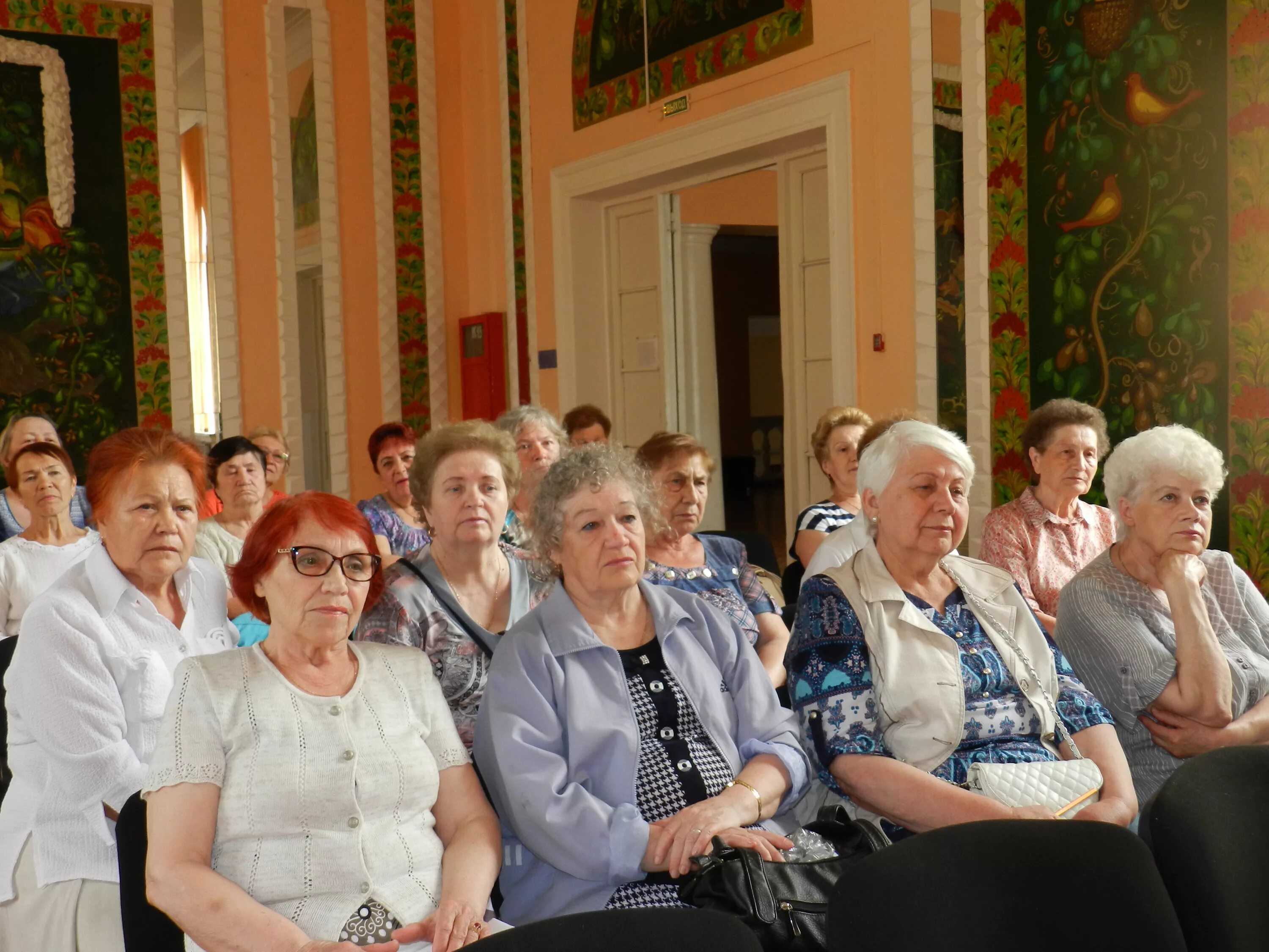 Сайт г канаш. Канаш Чувашская Республика. Город Канаш Чувашской Республики. Дворец культуры города Канаш Чувашской Республики. Администрация Канаш фото.