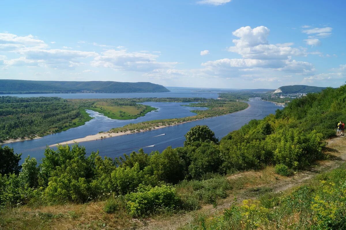 На берегу какой реки основан. Река Волга Жигулевские ворота. Жигулевские ворота Самарская область.