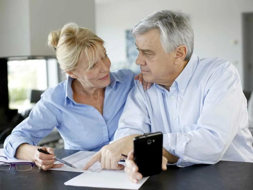 Какие льготы положены людям предпенсионного возраста. Льготники пенсионеры. Пенсионные льготы в 55 лет для женщин. Пенсионерам и людям предпенсионного возраста. Неработающие пенсионеры.