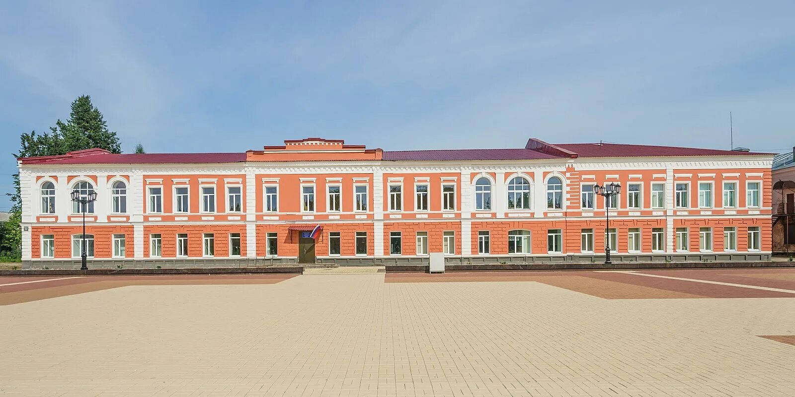 Старая русса школы города. Школа старая русса. Старая русса школы города. Школа искусств старая русса. Гимназия старая русса.