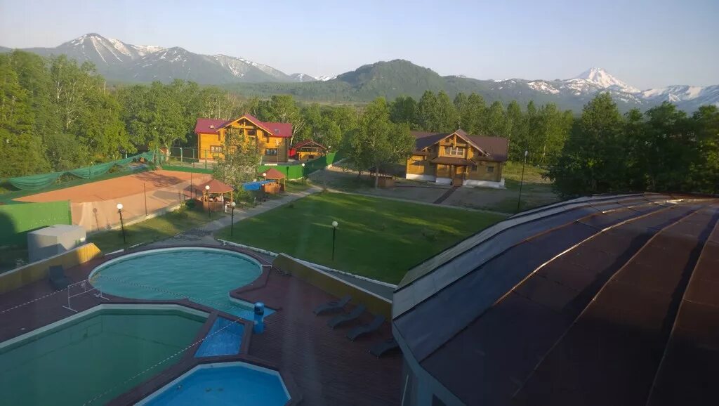 Фламинго паратунка. Курортная зона паратунка камчатка. курортно-санаторную зону «паратунка». паратунка камчатка термальные источники фламинго. сыпучка паратунка бассейн.