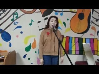 Песня май май кто поет