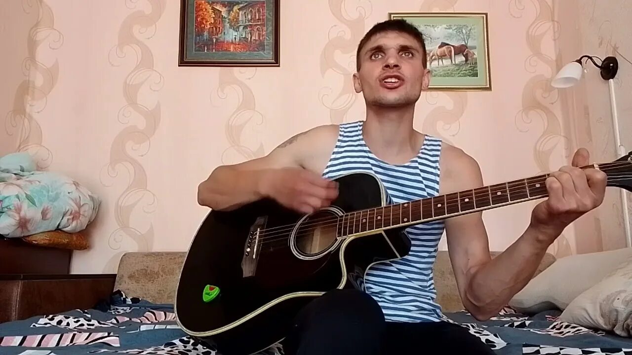 Расплескалась синева песня. Расплескалась синева. Синева ноты для синтезатора. Голубые береты под гитару. Синева расплескалась синева текст.