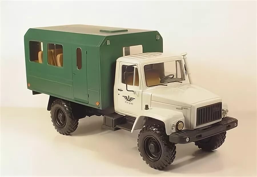 Газ 3308 садко бортовой. Газ 3308 1/43. Газ садко 1 43. 3308 газ 3308. Саз 25061.