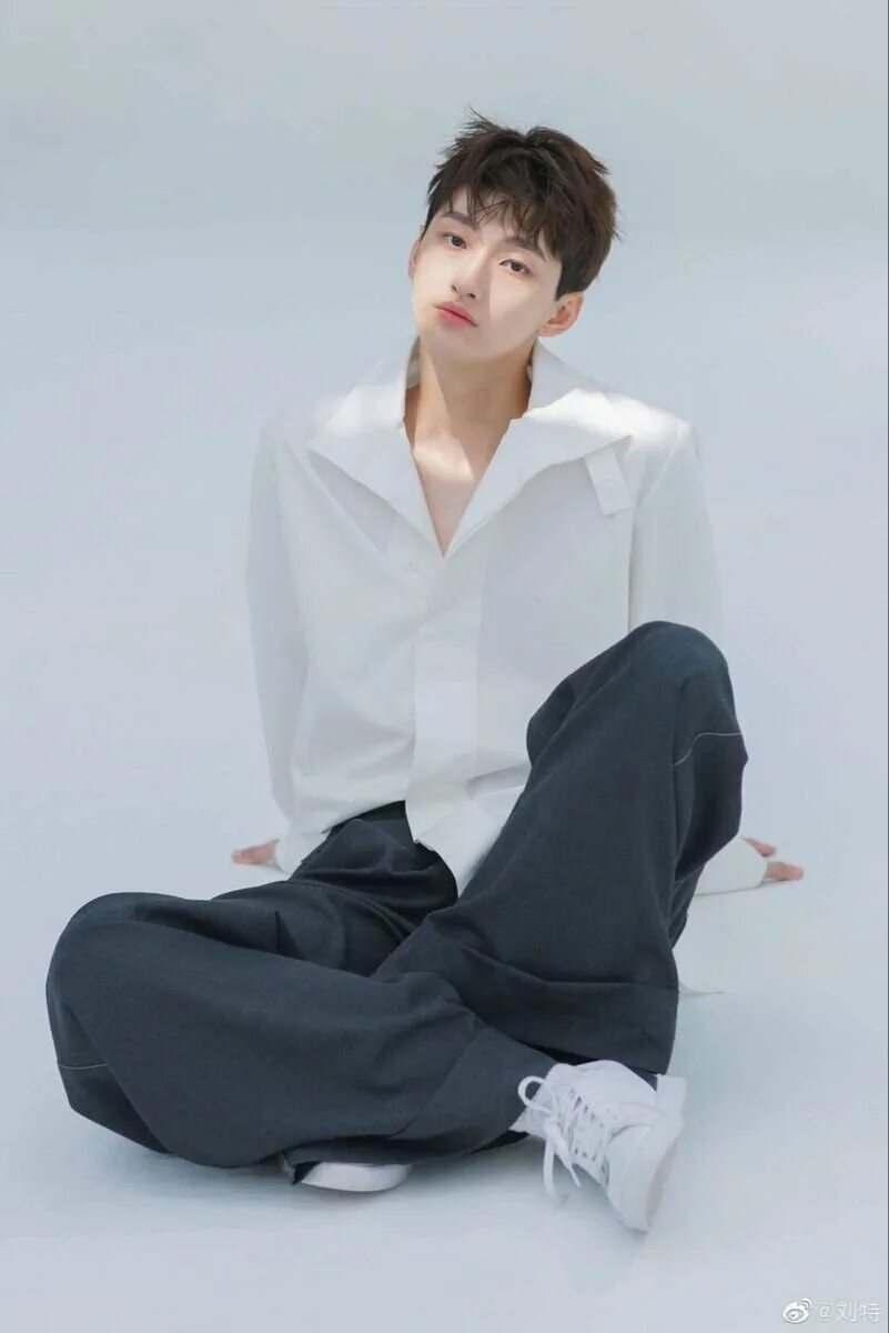 Не стесняйтесь мистер лин дорама. Я случайно подобрала любовь дорама. Ling. Лю тэ актер дорамы. Лю инь цзюнь.