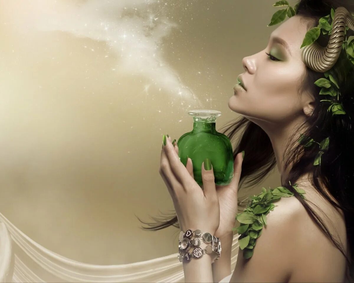 Спиритический медиум. Женщина с флаконом духов. Кира найтли коко мадмуазель. Реклама коко мадмуазель с кирой найтли. Девушка и духи.