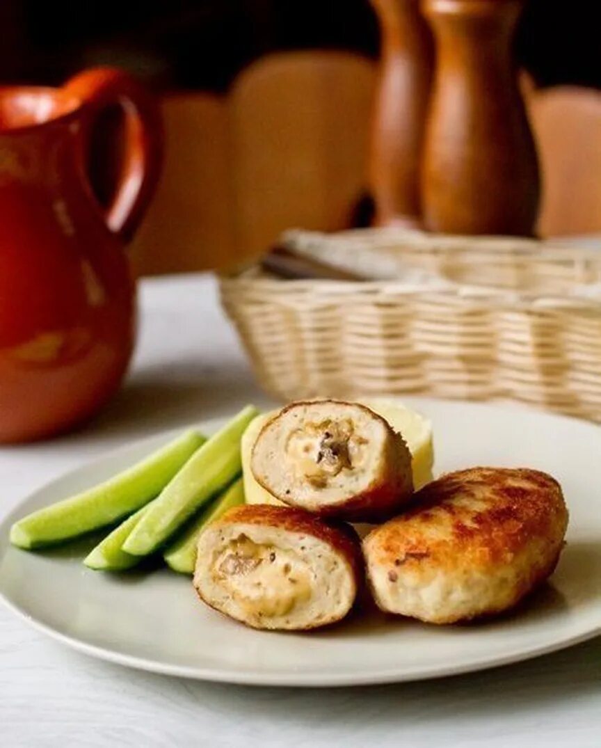Куриные котлеты с грибами и сыром. Куриные котлеты с грибами. Куриные котлеты с грибами. Куриные котлеты с грибами. Куриные котлеты с грибами и сыром.