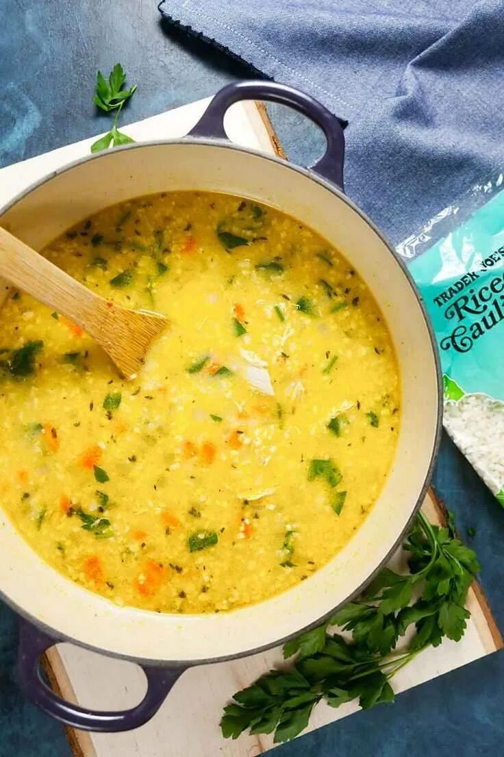 Какой суп можно сварить из курицы. Куриный рисовый суп. кордо рисовый суп. для супа. суп на курином бульоне.