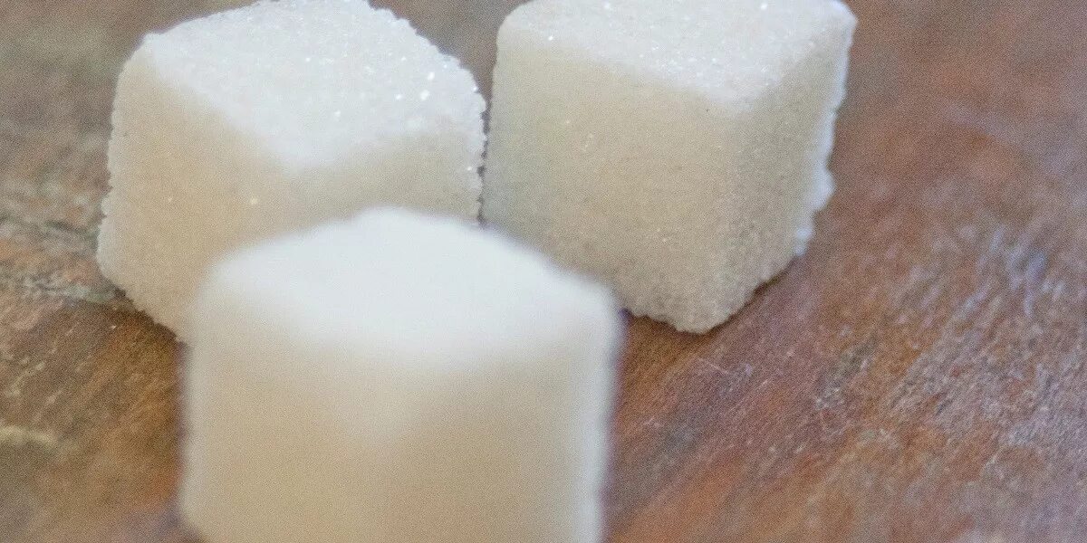 Мало сахара. Сахар картинки. Ультрамелкий сахар. Сахар мелкие кусочки. Самый максимальный сахар
