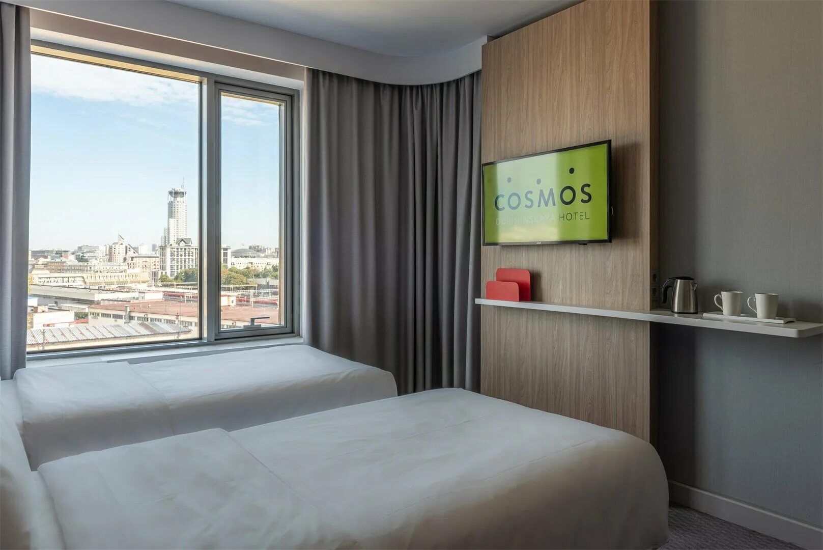 Cosmos smart dubininskaya hotel. космос смарт дубининская отель москва. гостиница холидей инн экспресс москва. гостиница holiday inn павелецкая. Holiday inn express москва павелецкая.
