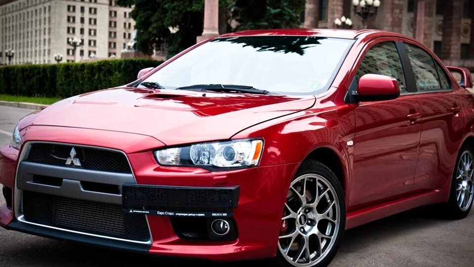 Lancer x купить. Mitsubishi Lancer 10. Мицубиси Лансер 10 Эволюшн. Красный Mitsubishi Lancer Evolution 10. Митсубиси Лансер 10 Эволюшн Сток.