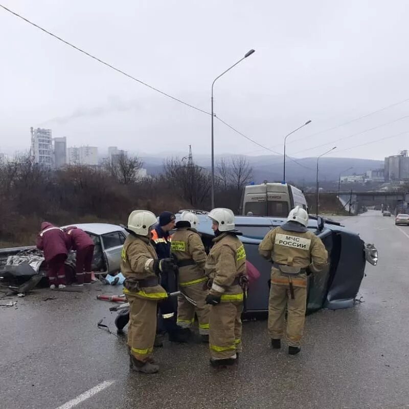 Кубань чп сегодня. Авария новороссийск 2019. дтп в верхнебаканском сегодня. авария верхнебаканская.