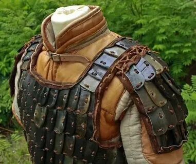 Доспехи из стальных пластин