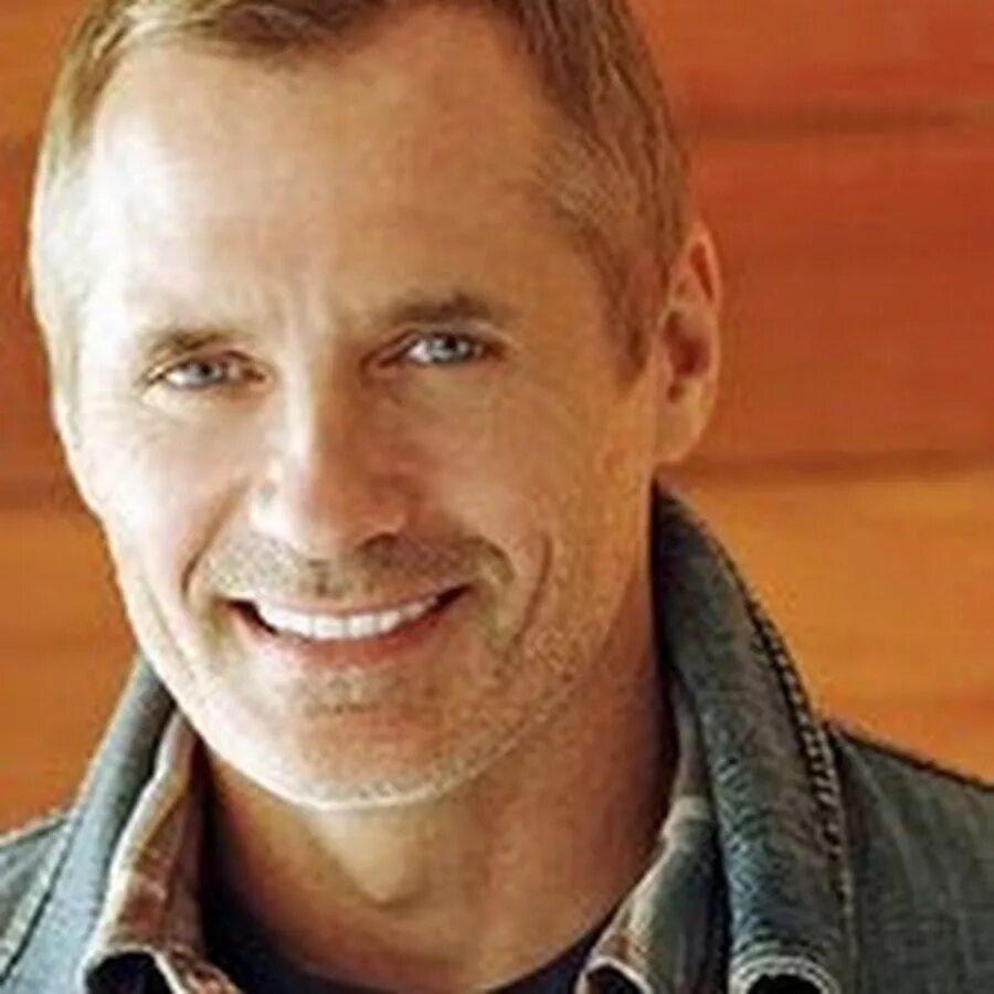 James burns. James c. Burns. Джеймс бёрнс заключенный. Джеймс бернс 25 лет.