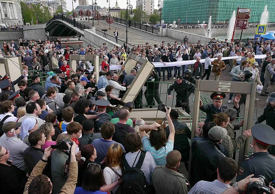 6 мая есть. Болотная площадь митинг 6 май 2012. болотная площадь 2012. болотная 6 мая 2012. марш на болотной площади 2012.