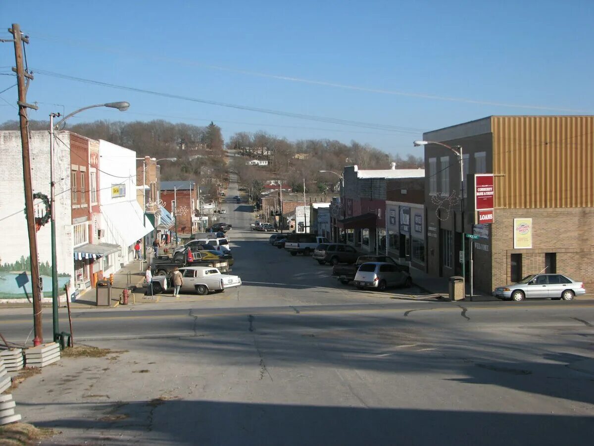 Город салфер спрингс. Андерсенград в сосновом бору. Андерсен град сосновый бор. Детский городок в сосновом бору андерсенград. Штат миссури леса.