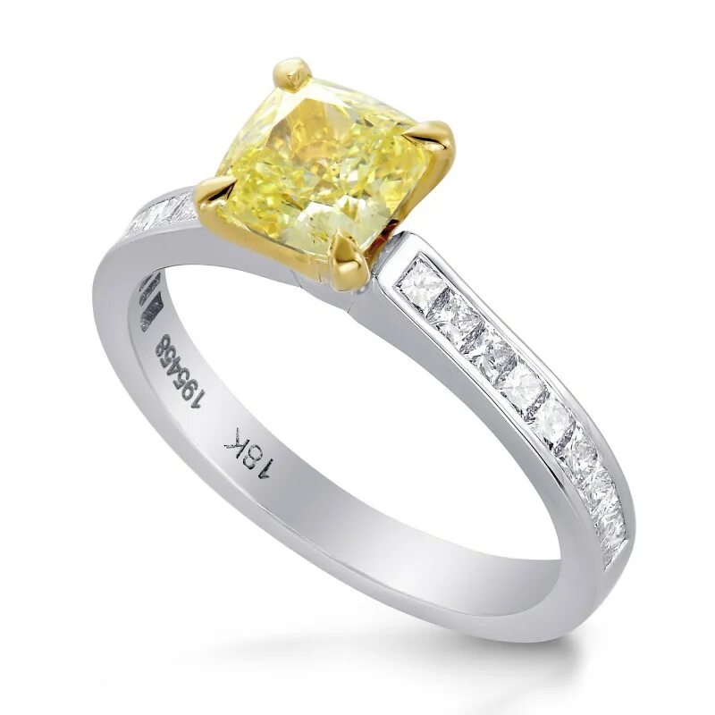 Кольцо с бриллиантом фенси колор. Кольцо с бриллиантом fancy yellow. кольцо с желтым бриллиантом кушон. кольцо с бриллиантом кушон 1 карат.