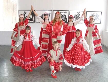 Народный коллектив костюмы