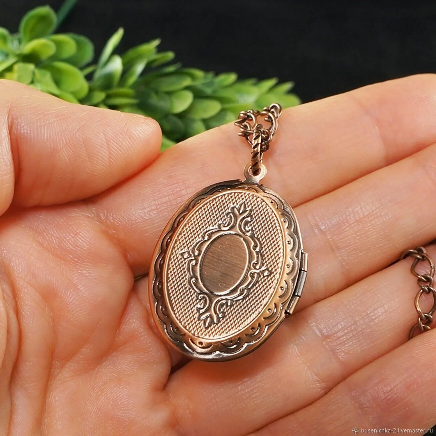Церковь рипсиме медный медальон. Alekseev jewelry. Латунный медальон. Медный медальон. Церковь рипсиме медный медальон.
