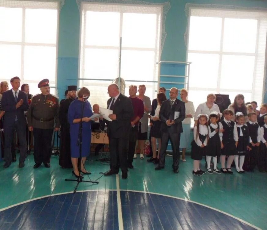 Школа 16 гуково. Черепановский район 1 школа. Агинское саянский район красноярский край школа 1. Школа 1 москва. Сведения о школе.