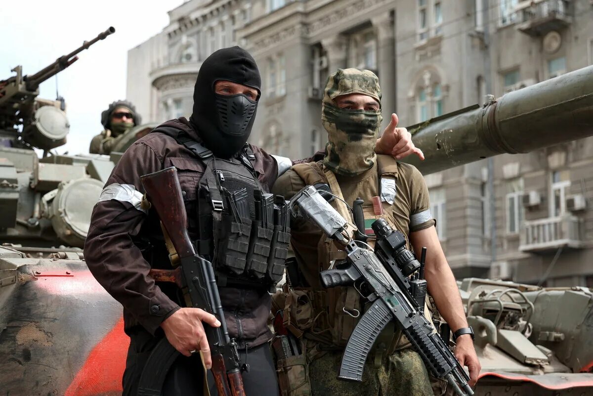 Штурм бахмута чвк вагнера. Пригожин чвк вагнер бахмут. Чвк вагнер артемовск бахмут. Чвк вагнер в ростове. Чвк вагнера 2023.