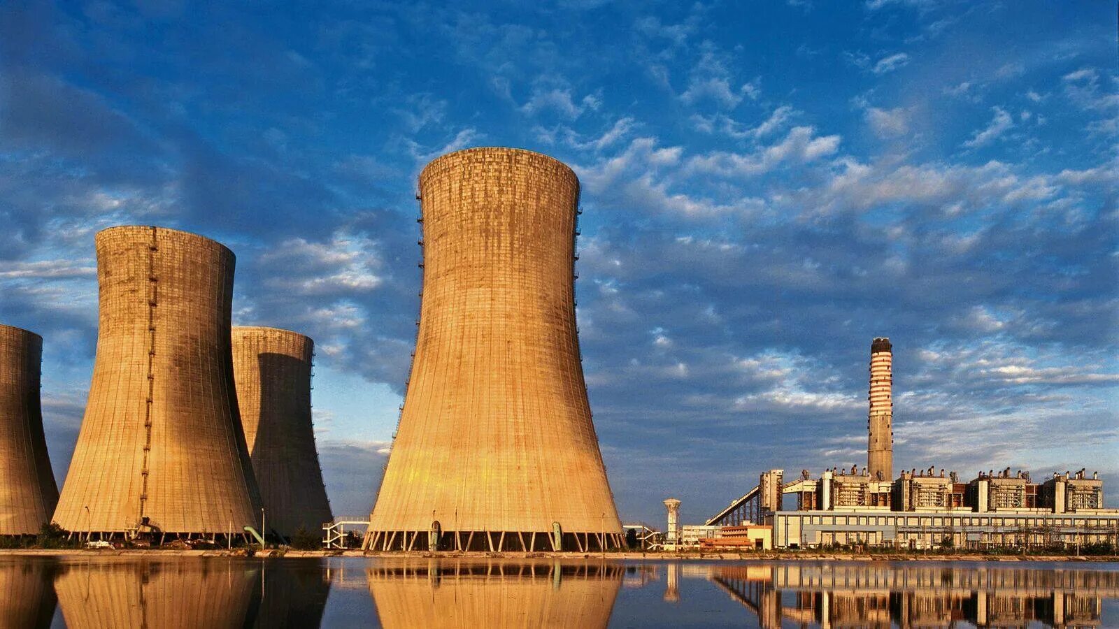 Thermal Power Station. Жидкотопливные электростанции. Thermal Power Plant in India.