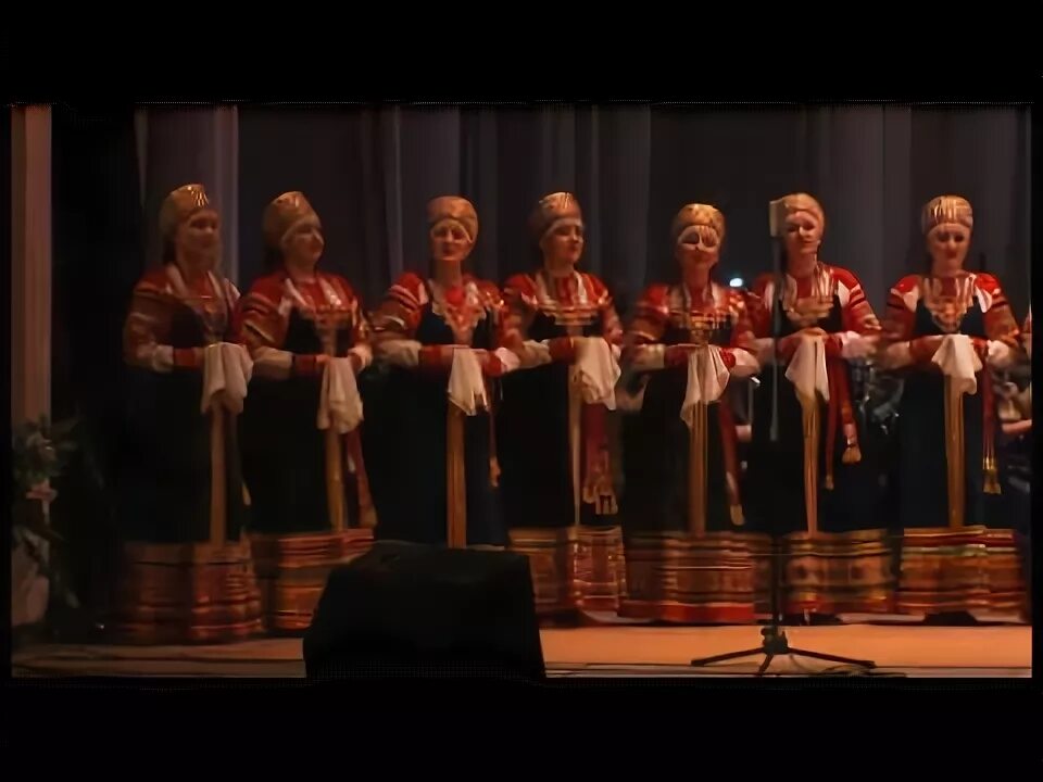 Рязанский хор слушать. Картинка на песню симфония народная. Рязанский народный хор. Рязанский хор слушать. Костюмы хора рязанского.