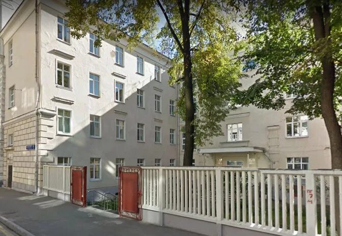 Переулок дом 8 строение 1. Малый трехсвятительский переулок вшэ. малый трёхсвятительский переулок, 8/2с1. малый трехсвятительский переулок 8/2 стр.1. малый трехсвятительский переулок 8/2 стр 8.