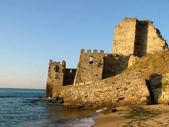 синоп город в турции крепость. крепость в черноморском крым. генуэзская крепость чембало севастополь. крепость чембало генуэзская крепость балаклава. крепость черноморское.