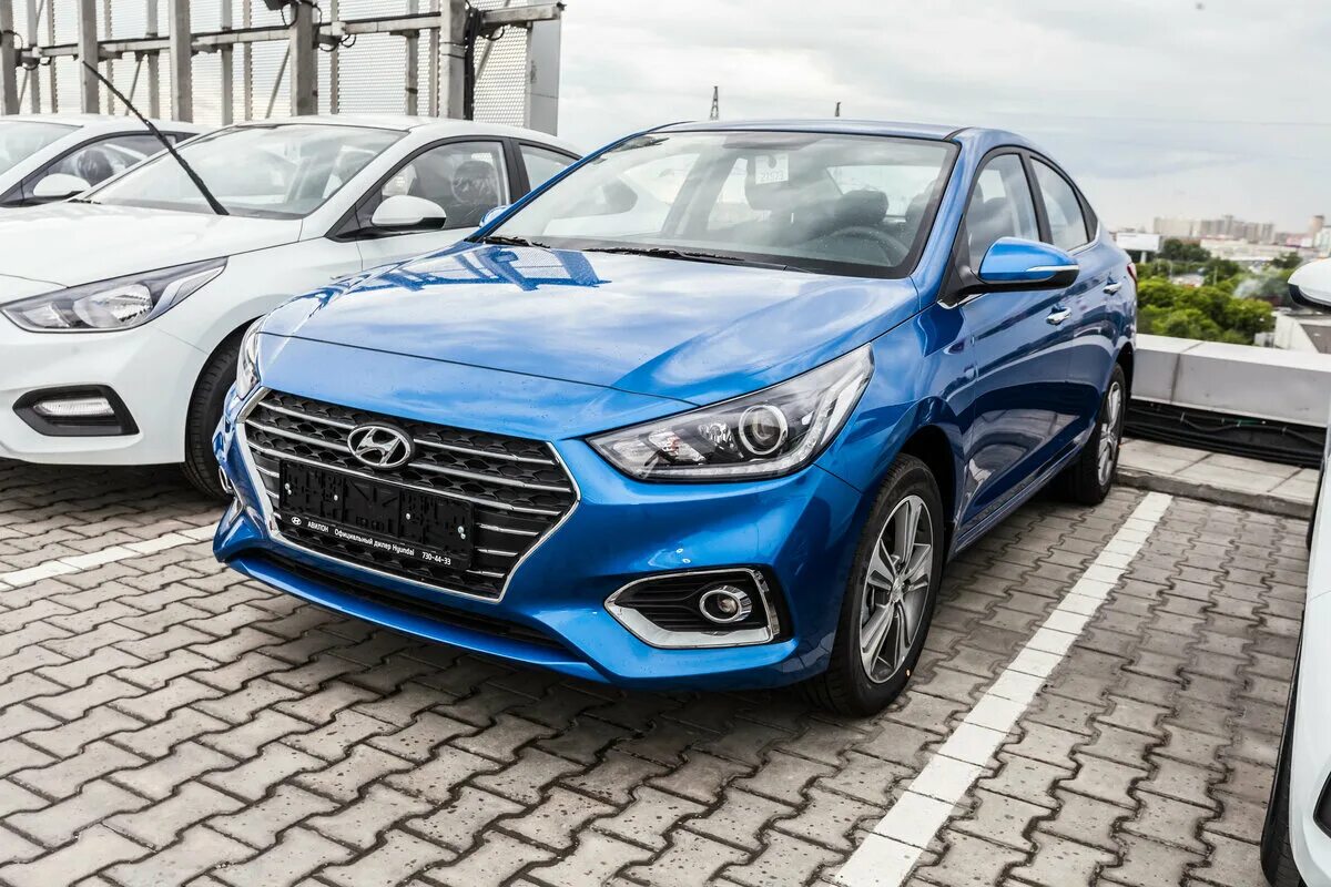 Solaris 2018 года. 6 автомат 2018 года серебристый тюнинг. хендай солярис 2022. Hyundai solaris 2017 красный. Solaris 2018 года.