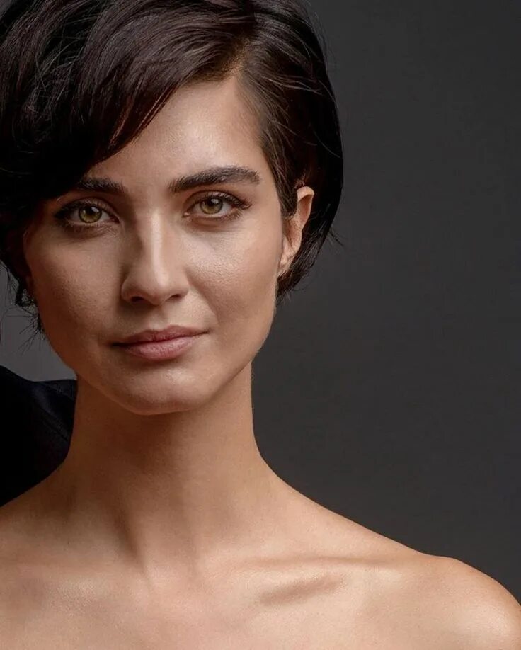 Актриса туба буйукустун биография личная жизнь Tuba Büyüküstün'den Mara Hatun'a dair ilk görüntü! Haber 7 Magazin