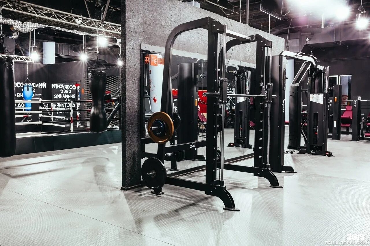Фитнес залы курск. Фитнес залы курск. Зал терфит в курске. Фитнес центр курск. Тренажёрный зал курск мегагринн.