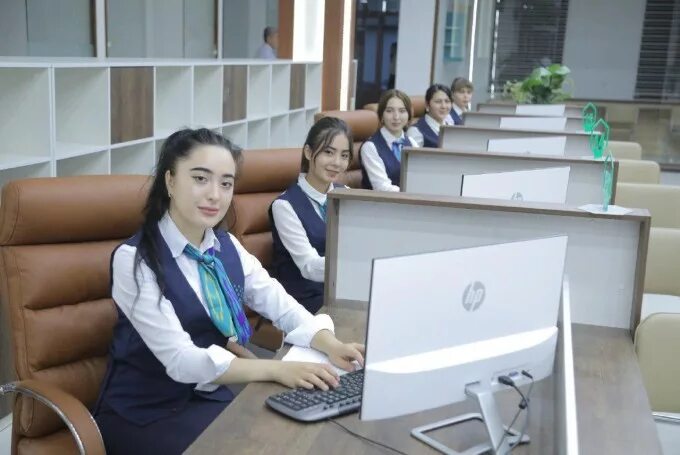 O\'zbekiston ta'lim tizimi. Институт таълим. Илк кадам эмблема. Горный институт навои. Davlat ta`lim standarti.