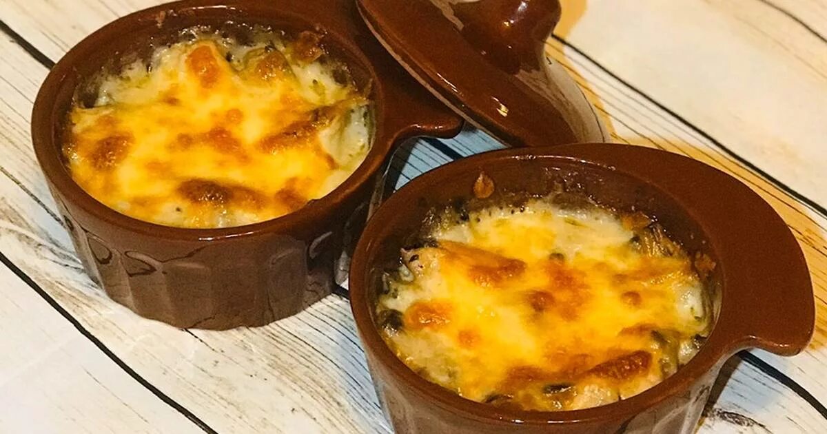 пошаговый рецепт жульена на сковороде. в духовке жюльен с курицей. пошаговый рецепт жульена на сковороде. жульен с курицей и грибами в духовке. пошаговый рецепт жульена на сковороде.