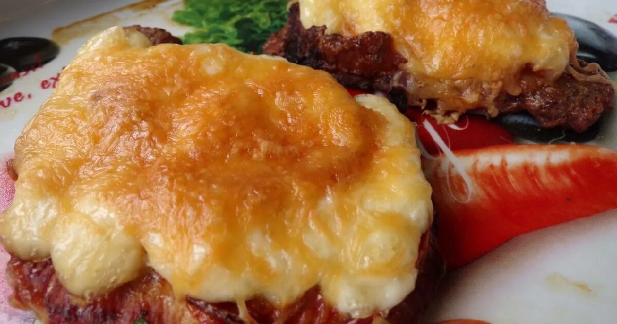 Кухня наизнанку на скорую руку. Пирог мясо по французски. кухня наизнанку блюда из свинины. видеоролик мясо по французски. кухня наизнанку мясо по-французски.