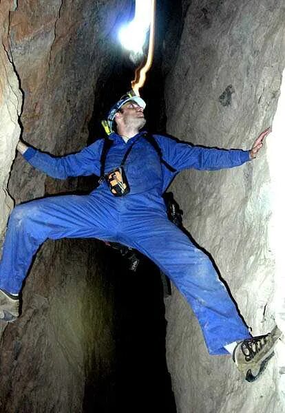 Спелеотуризм. Пещера крубера. Скалодром скалолазы пещера. Cave climbing. Скалолазание на скалах.